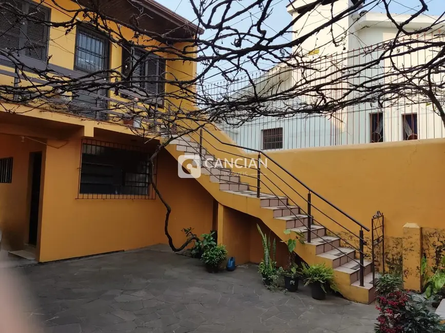 Casa com 6 quartos à venda, 387m2 em Nossa Senhora do Perpétuo Socorro, Santa Maria - RS - imagem 6 Foto 6 de Casa com 6 quartos à venda, 387m2 em Nossa Senhora do Perpétuo Socorro, Santa Maria - RS