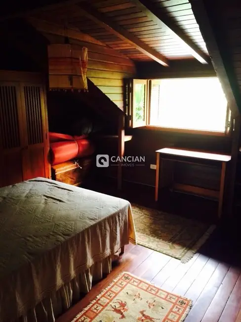 Foto 9 de Chácara com 4 quartos à venda, 860m2 em Santa Maria - RS