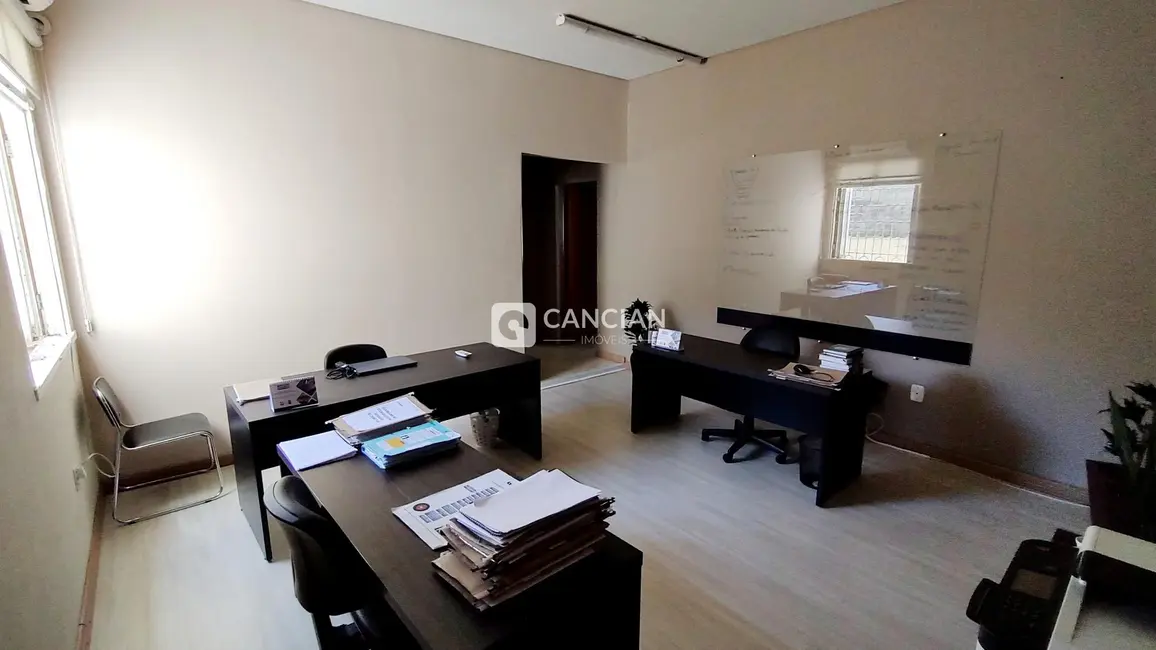 Sala Comercial com 2 quartos à venda, 207m2 em Centro, Santa Maria - RS - imagem 9 Foto 9 de Sala Comercial com 2 quartos à venda, 207m2 em Centro, Santa Maria - RS