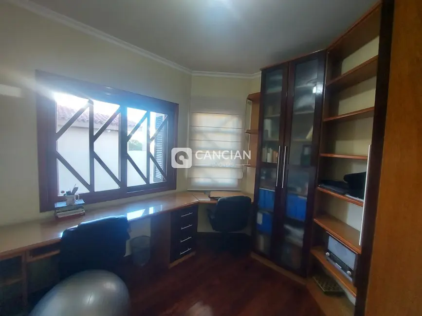 Casa com 4 quartos à venda, 282m2 em Duque de Caxias, Santa Maria - RS - imagem 5 Foto 5 de Casa com 4 quartos à venda, 282m2 em Duque de Caxias, Santa Maria - RS