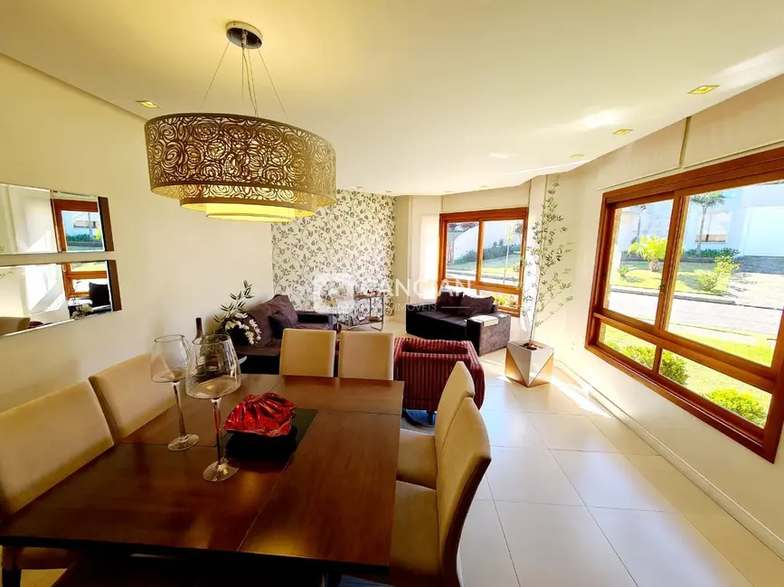 Casa de Condomínio com 3 quartos à venda, 313m2 em Cerrito, Santa Maria - RS - imagem 8 Foto 8 de Casa de Condomínio com 3 quartos à venda, 313m2 em Cerrito, Santa Maria - RS