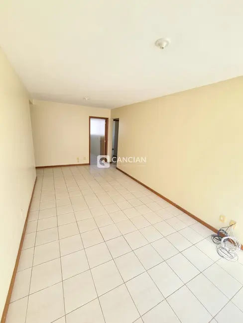 Foto 3 de Apartamento com 3 quartos à venda, 80m2 em Nossa Senhora das Dores, Santa Maria - RS