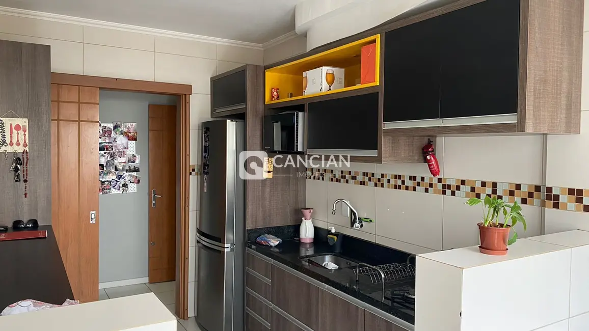 Foto 3 de Apartamento com 3 quartos à venda, 101m2 em Nossa Senhora Medianeira, Santa Maria - RS