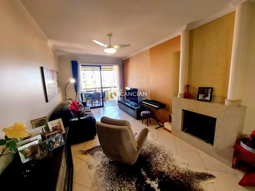 Apartamento com 3 quartos à venda, 130m2 em Nossa Senhora de Fátima, Santa Maria - RS - imagem 3 Foto 3 de Apartamento com 3 quartos à venda, 130m2 em Nossa Senhora de Fátima, Santa Maria - RS