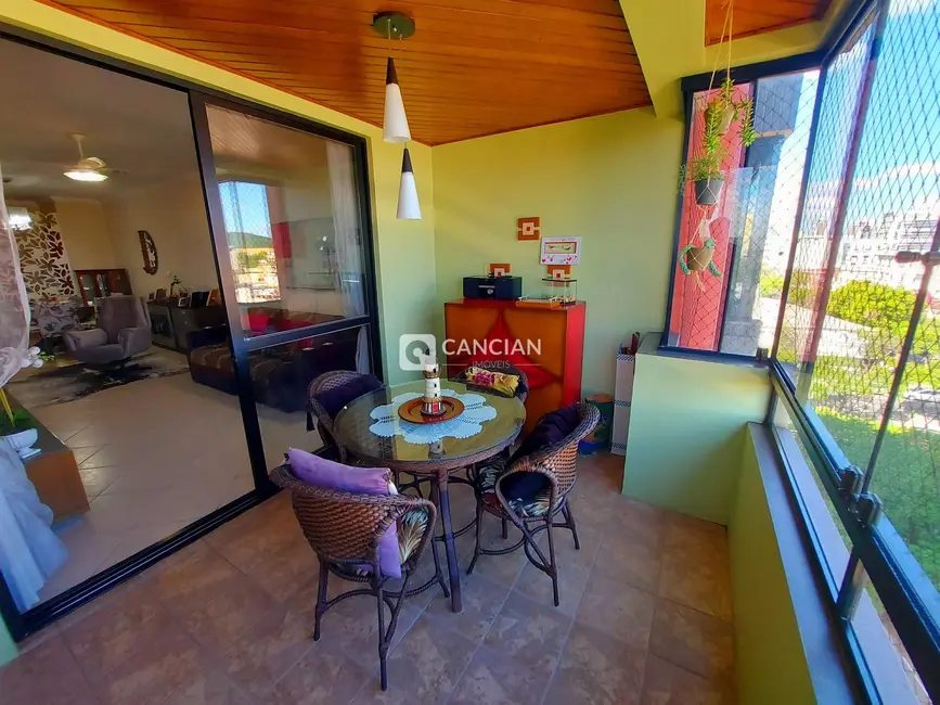 Apartamento com 3 quartos à venda, 130m2 em Nossa Senhora de Fátima, Santa Maria - RS - imagem 8 Foto 8 de Apartamento com 3 quartos à venda, 130m2 em Nossa Senhora de Fátima, Santa Maria - RS