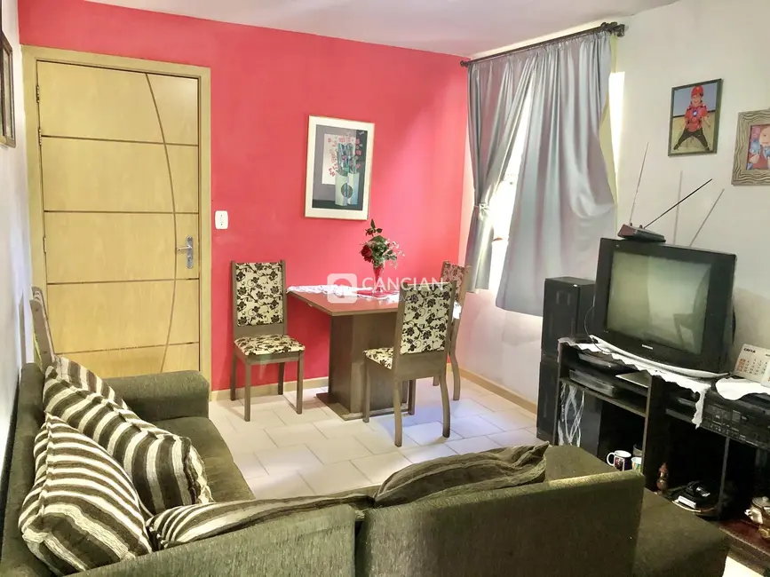 Foto 4 de Apartamento com 2 quartos à venda, 47m2 em Santa Maria - RS