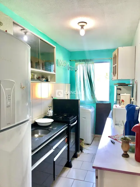 Foto 5 de Apartamento com 2 quartos à venda, 47m2 em Santa Maria - RS