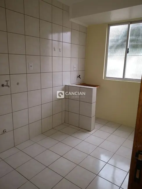 Foto 8 de Apartamento com 1 quarto à venda, 41m2 em Nossa Senhora de Lourdes, Santa Maria - RS