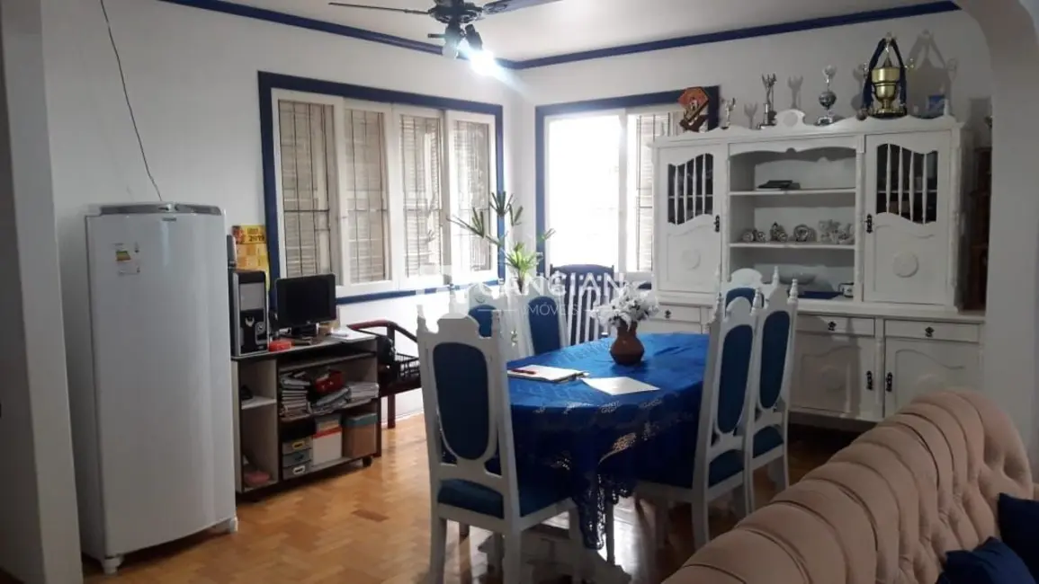 Casa com 3 quartos à venda, 288m2 em São João, Santa Maria - RS - imagem 3 Foto 3 de Casa com 3 quartos à venda, 288m2 em São João, Santa Maria - RS