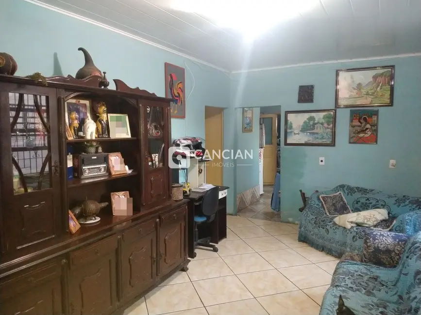 Foto 2 de Casa com 3 quartos à venda, 102m2 em Patronato, Santa Maria - RS