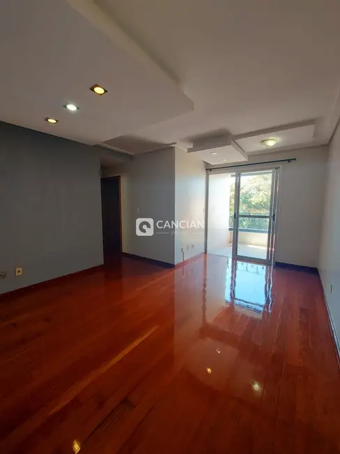 Apartamento com 2 quartos à venda, 72m2 em Centro, Santa Maria - RS - imagem 5 Foto 5 de Apartamento com 2 quartos à venda, 72m2 em Centro, Santa Maria - RS
