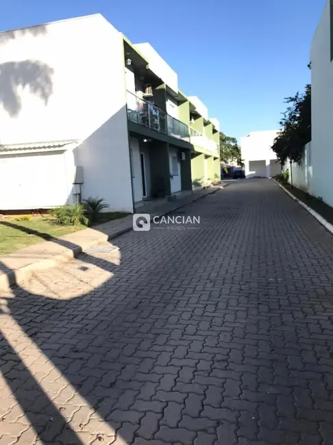 Foto 3 de Casa de Condomínio com 3 quartos à venda, 94m2 em Santa Maria - RS