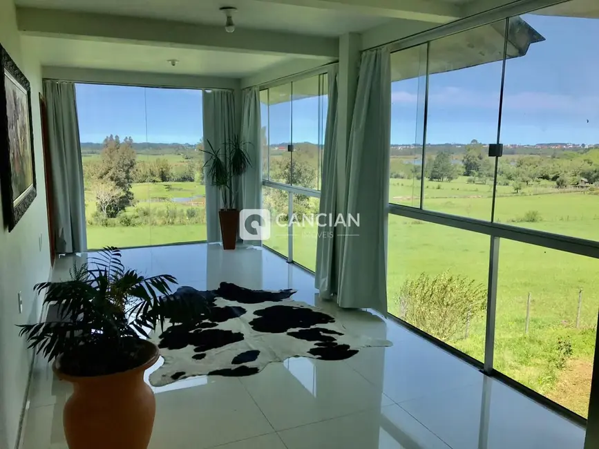 Casa com 4 quartos à venda, 320m2 em Camobi, Santa Maria - RS - imagem 5 Foto 5 de Casa com 4 quartos à venda, 320m2 em Camobi, Santa Maria - RS