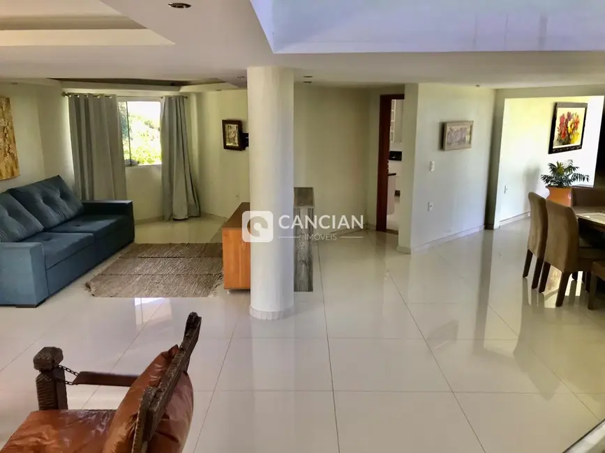 Casa com 4 quartos à venda, 320m2 em Camobi, Santa Maria - RS - imagem 8 Foto 8 de Casa com 4 quartos à venda, 320m2 em Camobi, Santa Maria - RS