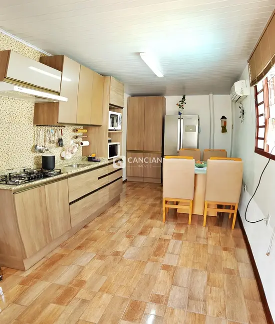 Casa com 2 quartos à venda, 110m2 em Tancredo Neves, Santa Maria - RS - imagem 8 Foto 8 de Casa com 2 quartos à venda, 110m2 em Tancredo Neves, Santa Maria - RS