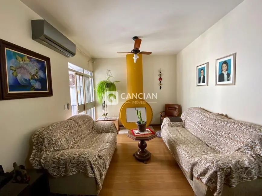 Casa com 6 quartos à venda, 368m2 em Nossa Senhora de Lourdes, Santa Maria - RS - imagem 7 Foto 7 de Casa com 6 quartos à venda, 368m2 em Nossa Senhora de Lourdes, Santa Maria - RS