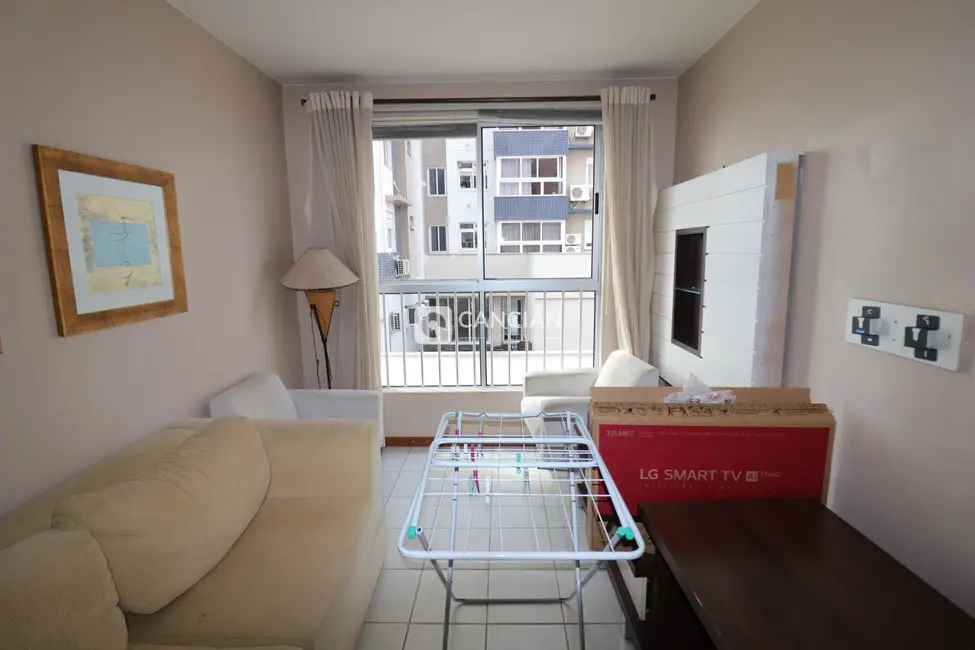 Apartamento com 3 quartos para alugar, 73m2 em Nossa Senhora das Dores, Santa Maria - RS - imagem 5 Foto 5 de Apartamento com 3 quartos para alugar, 73m2 em Nossa Senhora das Dores, Santa Maria - RS