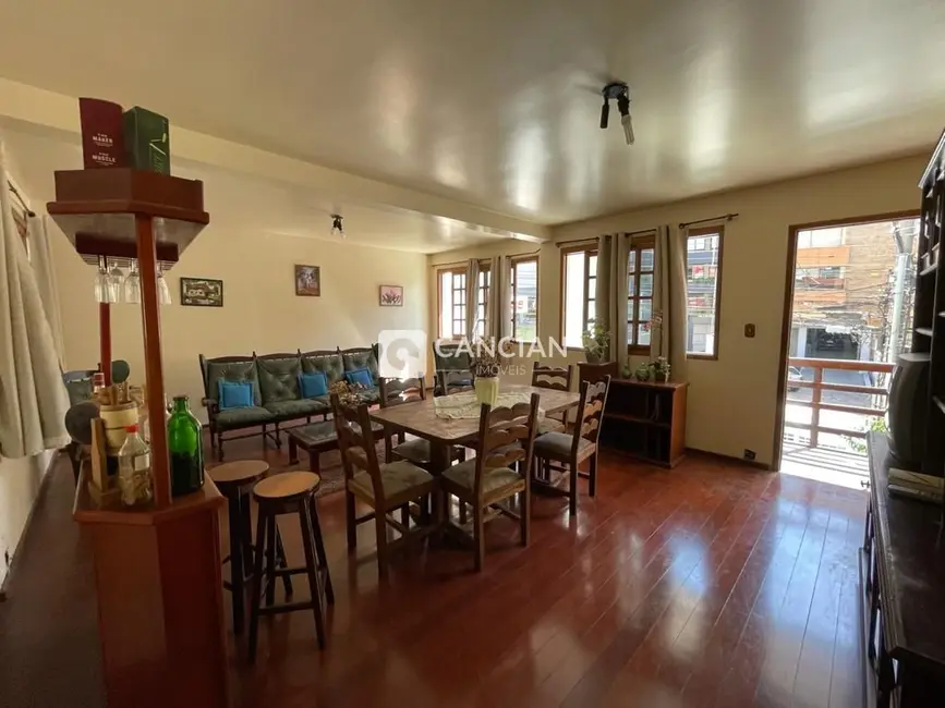 Casa com 4 quartos à venda, 543m2 em Centro, Santa Maria - RS - imagem 6 Foto 6 de Casa com 4 quartos à venda, 543m2 em Centro, Santa Maria - RS