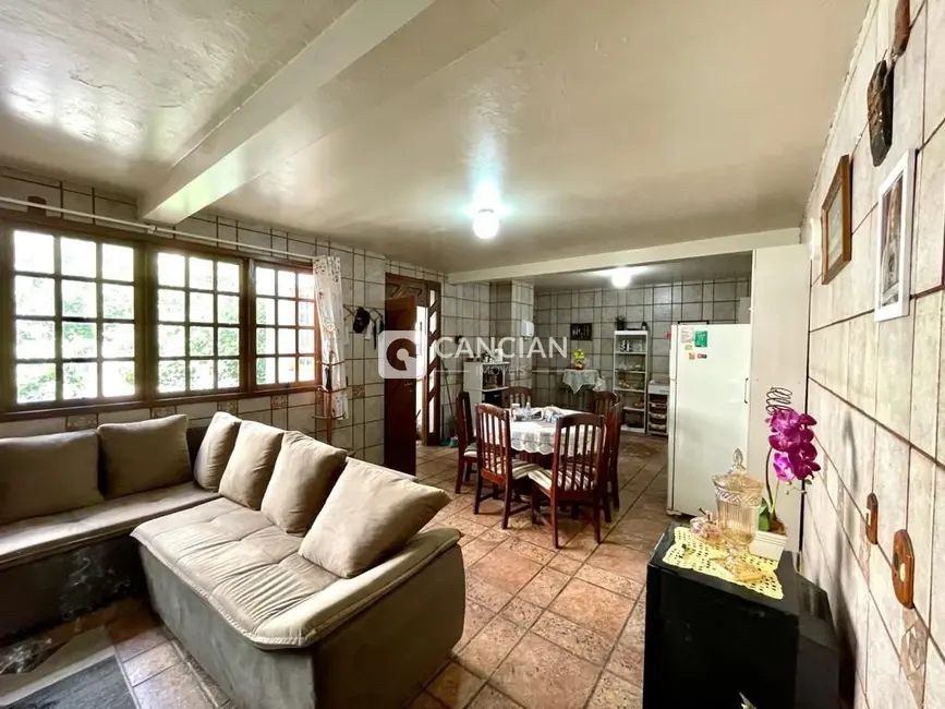 Casa com 4 quartos à venda, 543m2 em Centro, Santa Maria - RS - imagem 7 Foto 7 de Casa com 4 quartos à venda, 543m2 em Centro, Santa Maria - RS