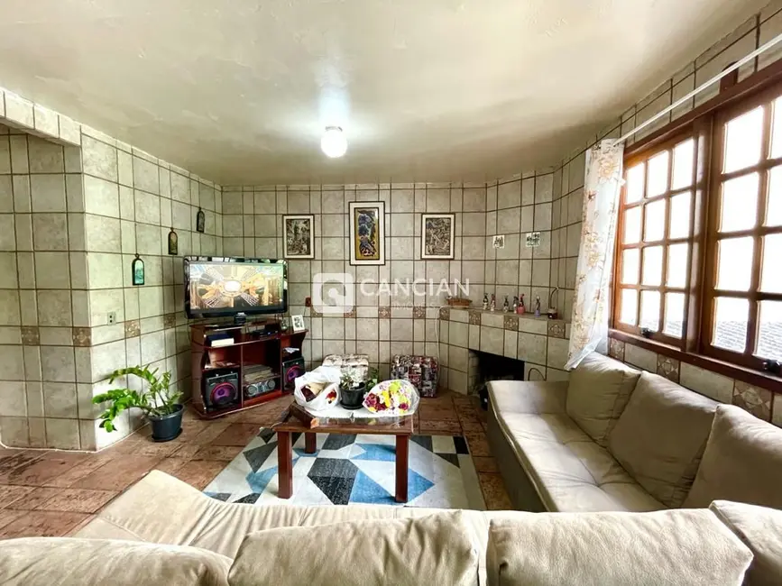 Casa com 4 quartos à venda, 543m2 em Centro, Santa Maria - RS - imagem 9 Foto 9 de Casa com 4 quartos à venda, 543m2 em Centro, Santa Maria - RS