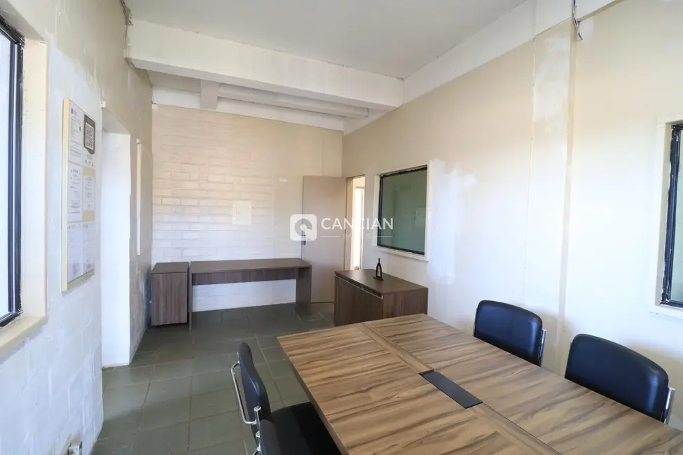 Foto 5 de Sala Comercial com 4 quartos para alugar, 385m2 em Nossa Senhora Medianeira, Santa Maria - RS