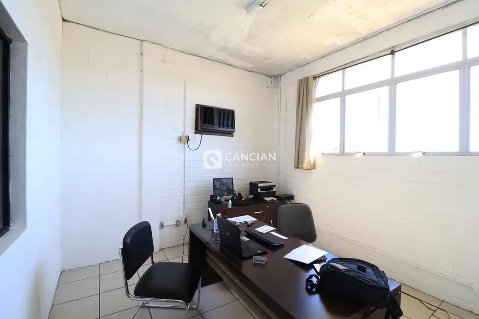 Foto 7 de Sala Comercial com 4 quartos para alugar, 385m2 em Nossa Senhora Medianeira, Santa Maria - RS