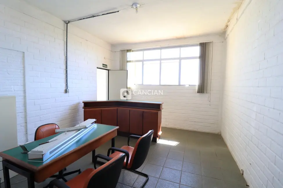 Foto 8 de Sala Comercial com 4 quartos para alugar, 385m2 em Nossa Senhora Medianeira, Santa Maria - RS