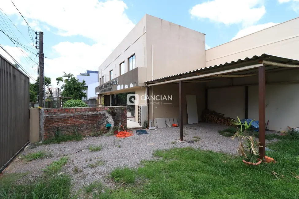 Foto 8 de Prédio Inteiro com 4 quartos à venda, 380m2 em Nossa Senhora de Lourdes, Santa Maria - RS
