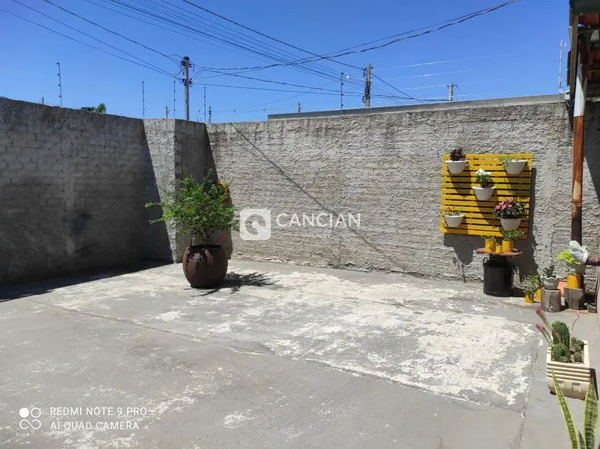 Foto 2 de Casa com 2 quartos à venda, 49m2 em Pinheiro Machado, Santa Maria - RS