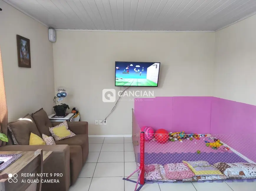 Casa com 2 quartos à venda, 49m2 em Pinheiro Machado, Santa Maria - RS - imagem 3 Foto 3 de Casa com 2 quartos à venda, 49m2 em Pinheiro Machado, Santa Maria - RS