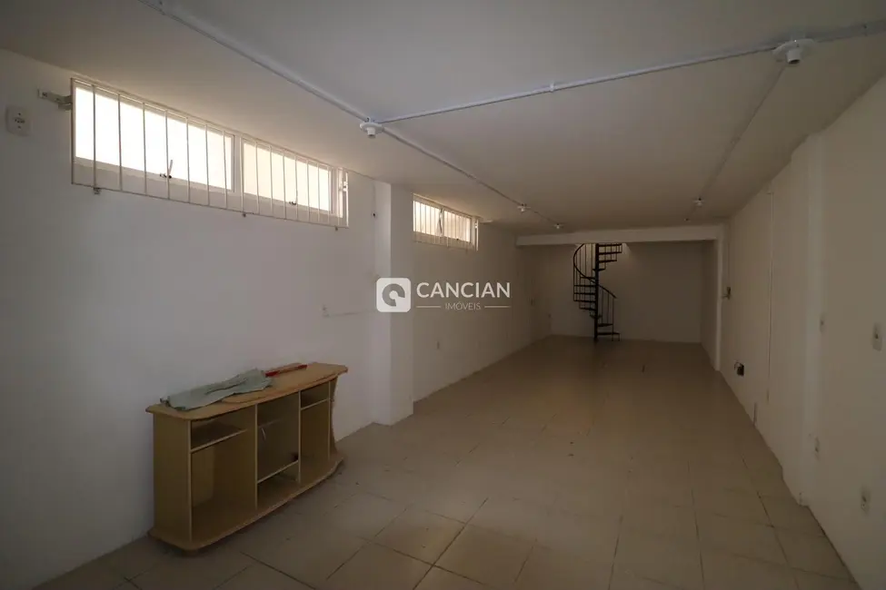 Sala Comercial com 2 quartos para alugar, 110m2 em Centro, Santa Maria - RS - imagem 4 Foto 4 de Sala Comercial com 2 quartos para alugar, 110m2 em Centro, Santa Maria - RS