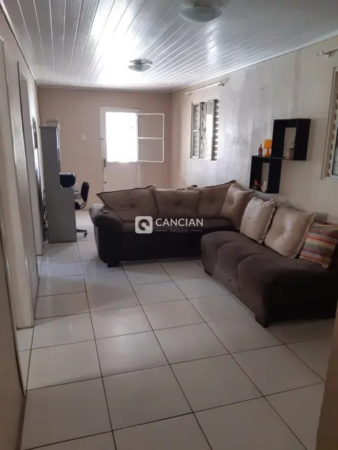 Foto 4 de Casa com 2 quartos à venda, 117m2 em Menino Jesus, Santa Maria - RS