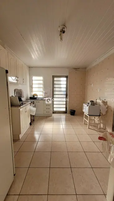 Casa com 3 quartos à venda, 122m2 em Tancredo Neves, Santa Maria - RS - imagem 8 Foto 8 de Casa com 3 quartos à venda, 122m2 em Tancredo Neves, Santa Maria - RS