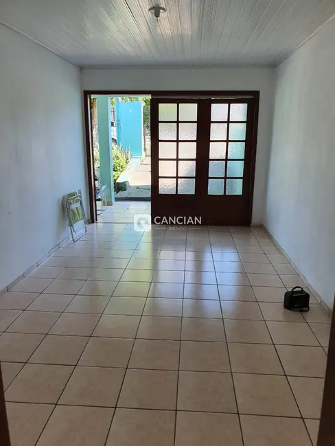 Casa com 3 quartos à venda, 122m2 em Tancredo Neves, Santa Maria - RS - imagem 3 Foto 3 de Casa com 3 quartos à venda, 122m2 em Tancredo Neves, Santa Maria - RS