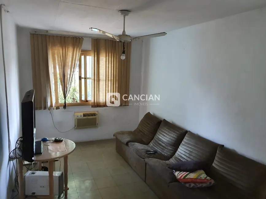 Casa com 3 quartos à venda, 122m2 em Tancredo Neves, Santa Maria - RS - imagem 4 Foto 4 de Casa com 3 quartos à venda, 122m2 em Tancredo Neves, Santa Maria - RS