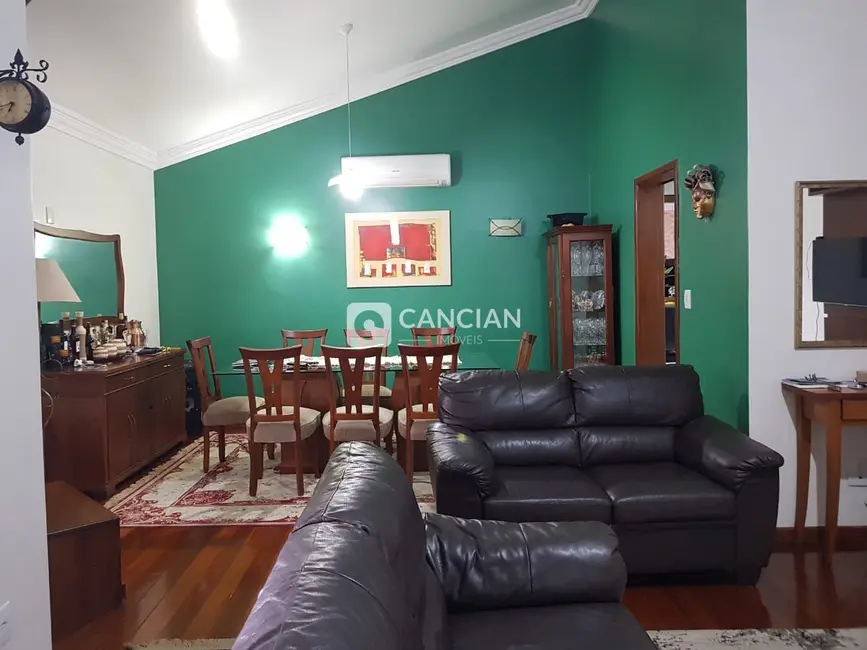 Foto 3 de Apartamento com 3 quartos à venda, 176m2 em Nossa Senhora de Fátima, Santa Maria - RS