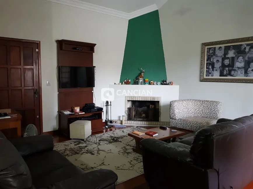 Foto 4 de Apartamento com 3 quartos à venda, 176m2 em Nossa Senhora de Fátima, Santa Maria - RS