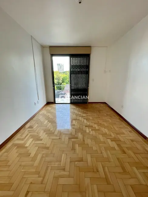 Foto 7 de Apartamento com 2 quartos à venda, 79m2 em Nossa Senhora de Lourdes, Santa Maria - RS