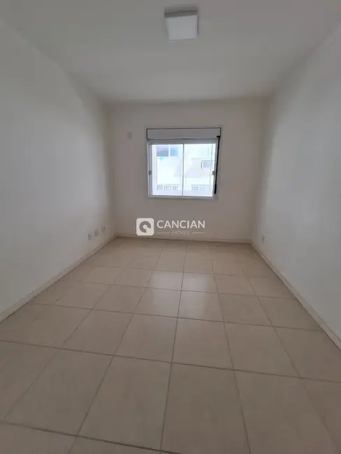 Foto 9 de Apartamento com 3 quartos à venda, 127m2 em Km 3, Santa Maria - RS
