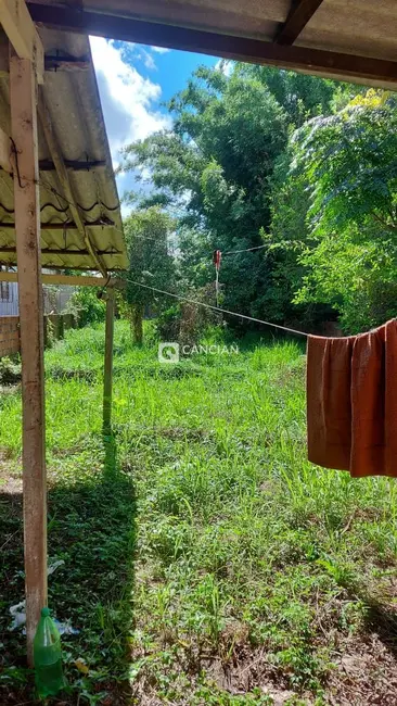 Foto 2 de Terreno / Lote à venda, 560m2 em Duque de Caxias, Santa Maria - RS