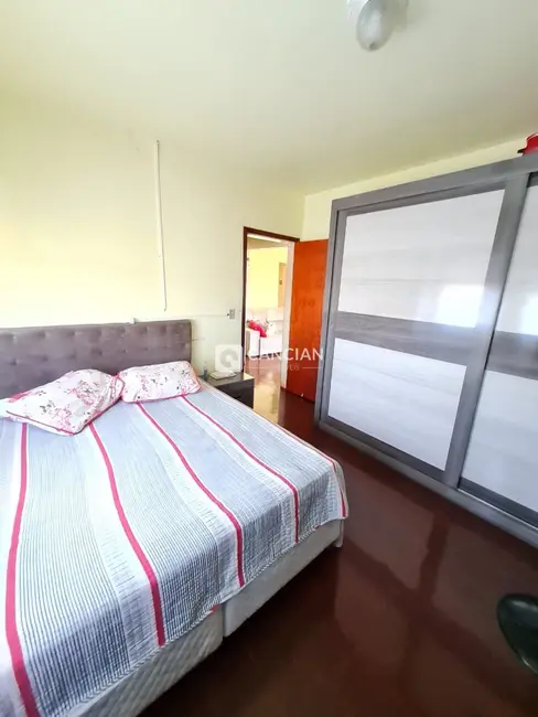 Apartamento com 2 quartos à venda, 72m2 em Camobi, Santa Maria - RS - imagem 4 Foto 4 de Apartamento com 2 quartos à venda, 72m2 em Camobi, Santa Maria - RS