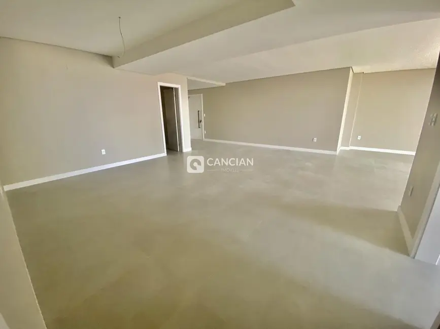 Foto 3 de Apartamento com 3 quartos à venda, 179m2 em Centro, Santa Maria - RS