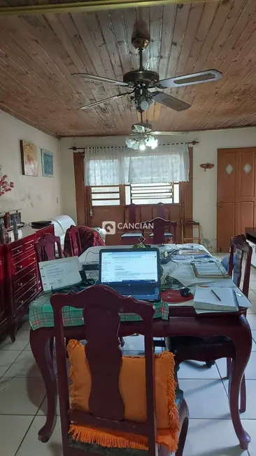Casa com 2 quartos à venda, 150m2 em Nossa Senhora do Rosário, Santa Maria - RS - imagem 8 Foto 8 de Casa com 2 quartos à venda, 150m2 em Nossa Senhora do Rosário, Santa Maria - RS