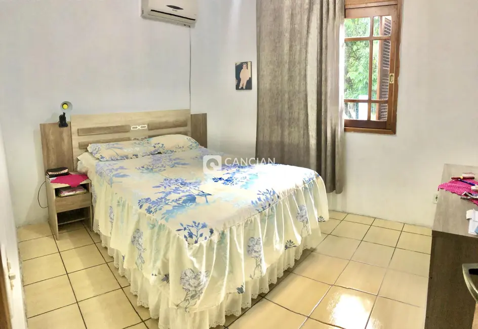 Casa com 5 quartos à venda, 140m2 em Pé de Plátano, Santa Maria - RS - imagem 3 Foto 3 de Casa com 5 quartos à venda, 140m2 em Pé de Plátano, Santa Maria - RS