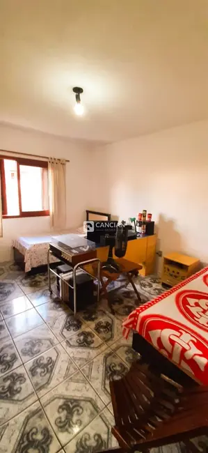 Casa com 2 quartos à venda, 70m2 em Pinheiro Machado, Santa Maria - RS - imagem 6 Foto 6 de Casa com 2 quartos à venda, 70m2 em Pinheiro Machado, Santa Maria - RS