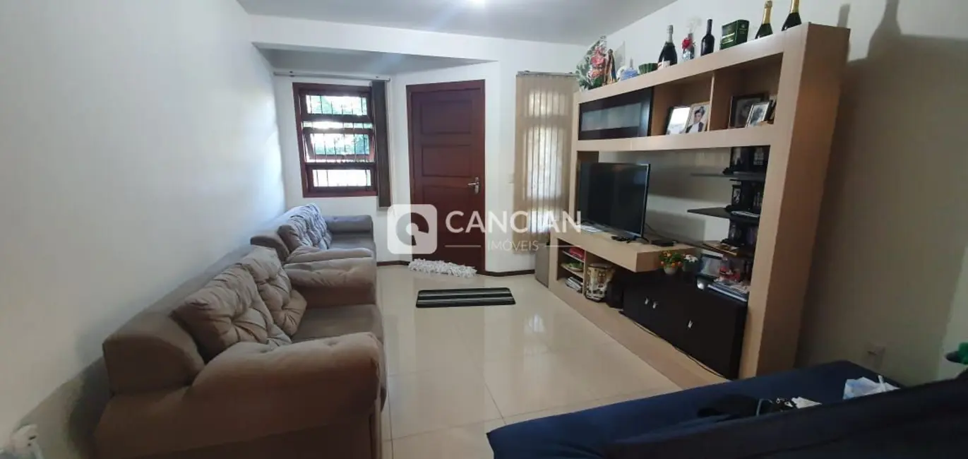 Casa com 4 quartos à venda, 224m2 em Pé de Plátano, Santa Maria - RS - imagem 3 Foto 3 de Casa com 4 quartos à venda, 224m2 em Pé de Plátano, Santa Maria - RS