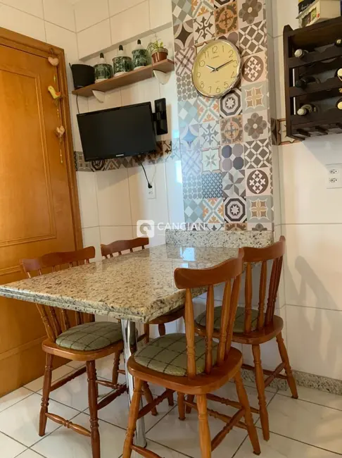 Apartamento com 3 quartos à venda, 116m2 em Centro, Santa Maria - RS - imagem 7 Foto 7 de Apartamento com 3 quartos à venda, 116m2 em Centro, Santa Maria - RS