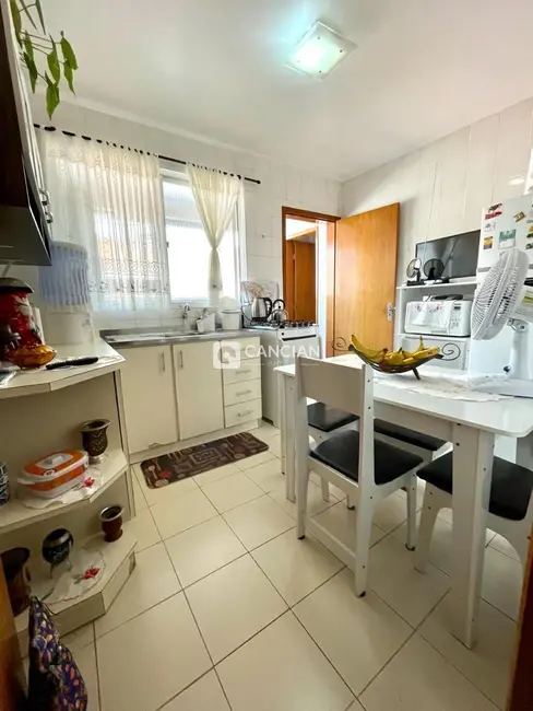 Foto 7 de Apartamento com 2 quartos à venda, 85m2 em Centro, Santa Maria - RS