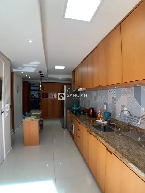 Foto 7 de Apartamento com 3 quartos à venda, 212m2 em Nossa Senhora de Lourdes, Santa Maria - RS