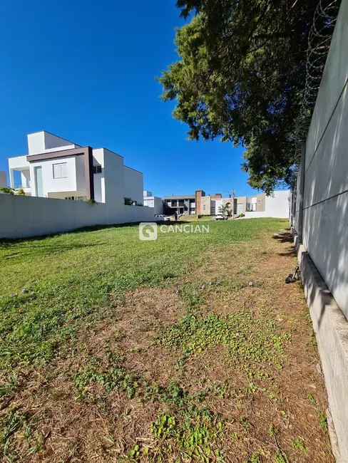 Foto 2 de Terreno / Lote à venda, 689m2 em Camobi, Santa Maria - RS